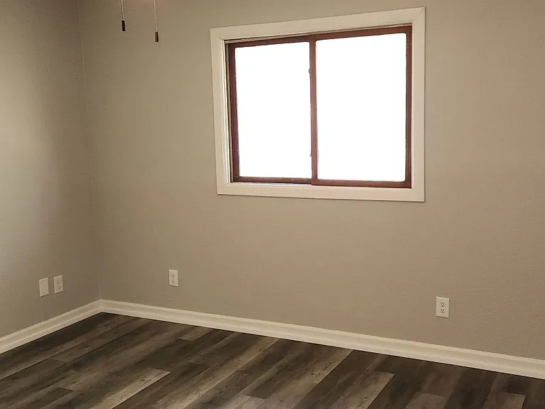 1014 Kings Rd #B — Photo 6