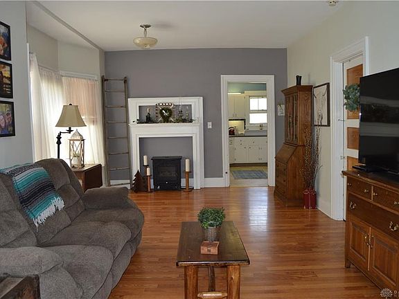 2nd image of 1765 Brookline Ave