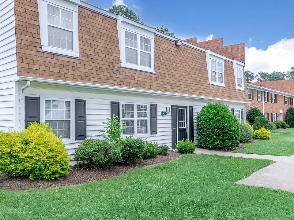 TANGLEWOOD APARTMENTS