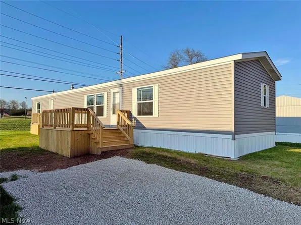 924 Mountainview Dr, Minerva, OH 44657