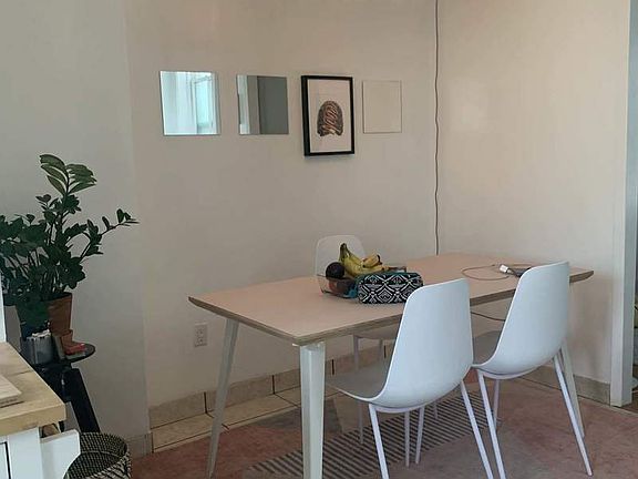 3rd image of 3089 44th St APT 3L