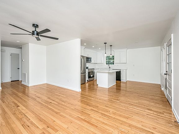 3rd image of 2712 Clarkin Ave