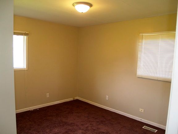 2nd image of 2129 E Sauk Trl