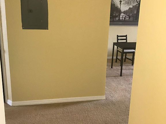 5th image of 9517 Amberdale Ct #2