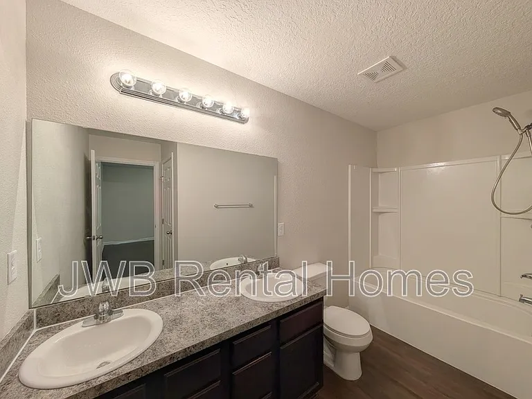 8752 India Ave — Photo 8