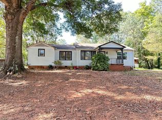 1958 Kool Park Rd NE, Hickory, NC 28601