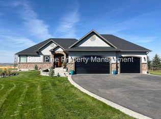 8426 S Black Hawk Dr, Idaho Falls, ID 83406