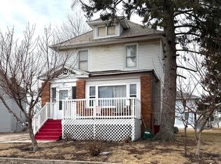 284 Garfield Ave, Galesburg, IL 61401