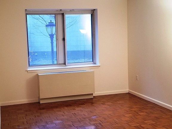 5th image of 50 Battery Pl APT 1N