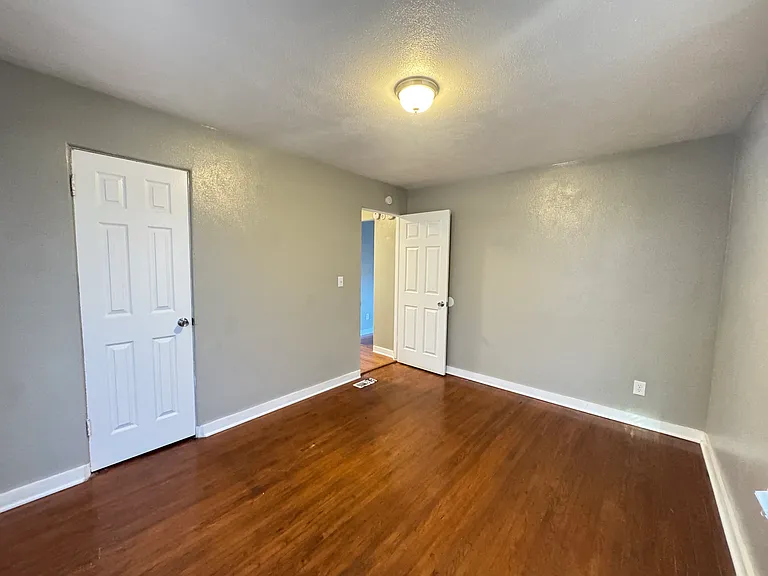2030 NW 25th St #1 — Photo 16