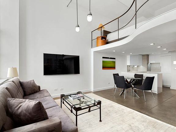 2nd image of 111 4th Ave APT 9B