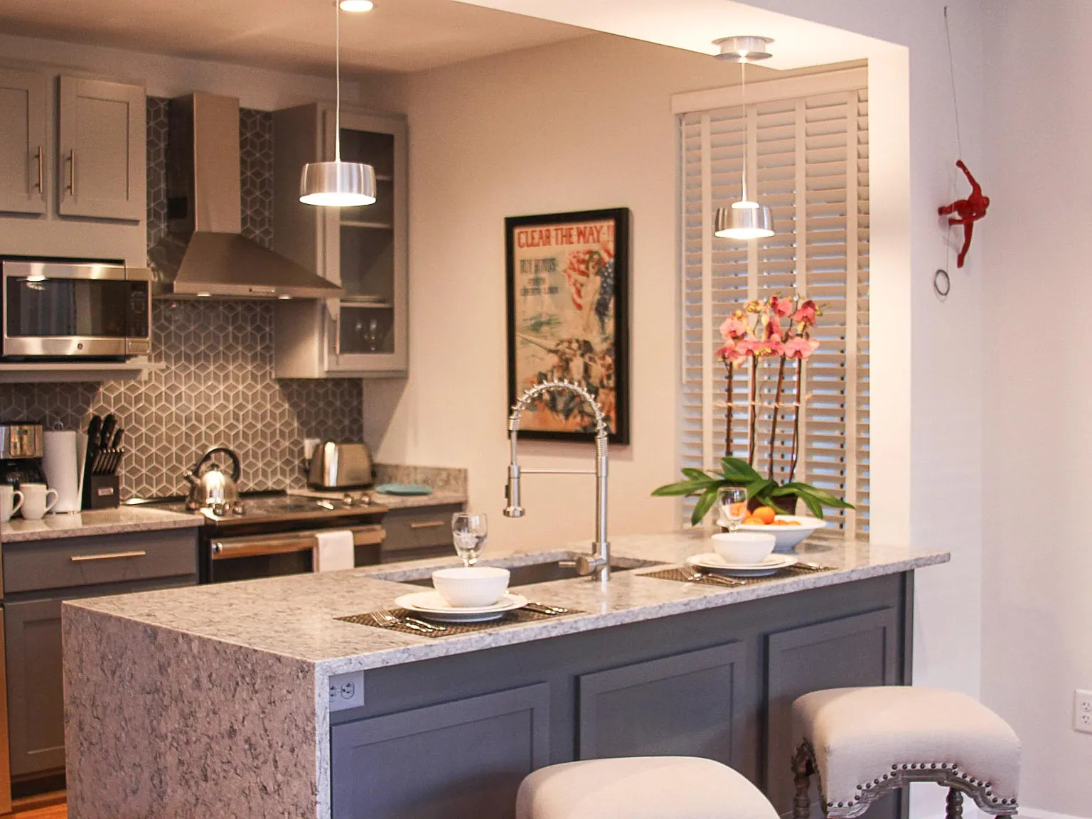 1 bed, 700 sqft, $1,650 — Photo 3