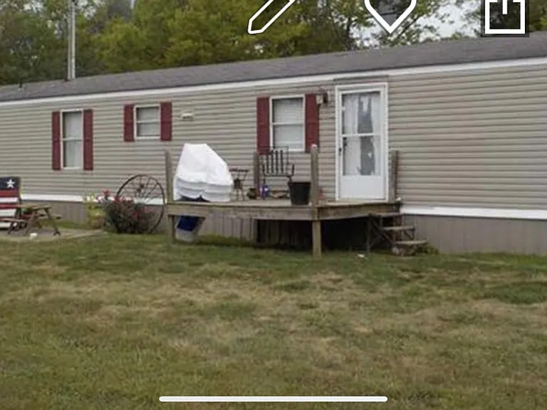 1241 Fairmont Rd — Photo 4