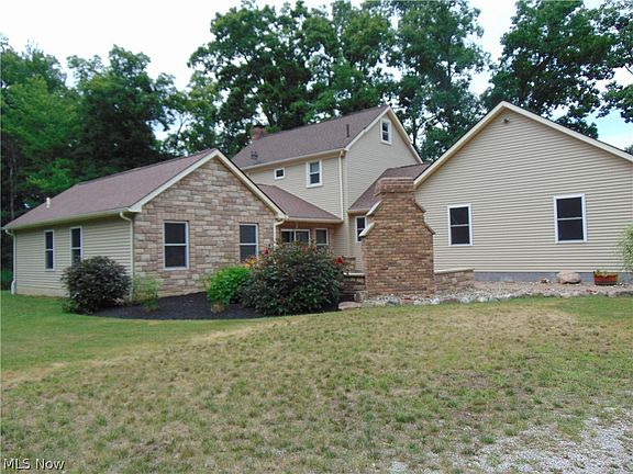 3rd image of 12436 Painesville Warren Rd