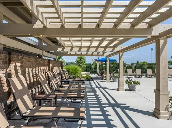 The Flats at Fishers Marketplace