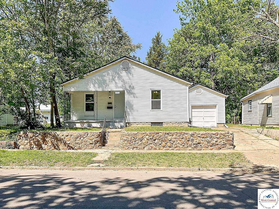 1st image of 1720 S Stewart Ave