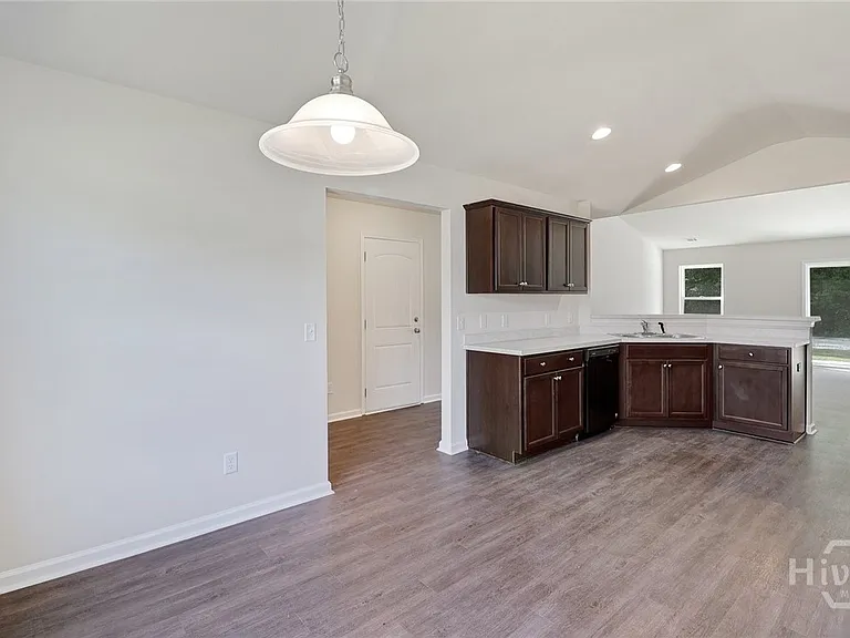 133 Braxton Blvd — Photo 4