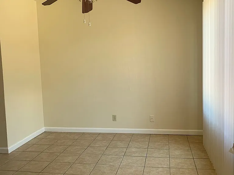 640 Alcazar — Photo 4