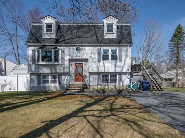 26 Fay St, Wilmington, MA 01887