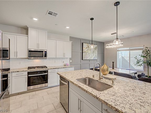 5th image of 10760 Hickam Ave