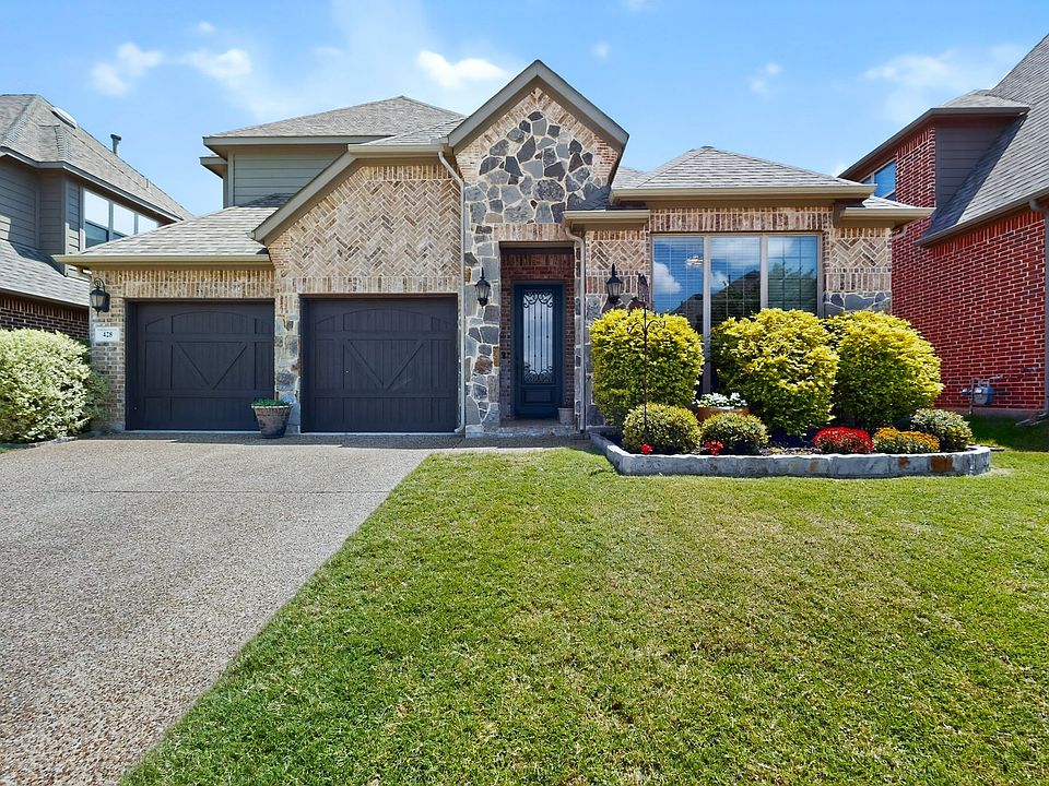 1st image of 428 Balmora Way