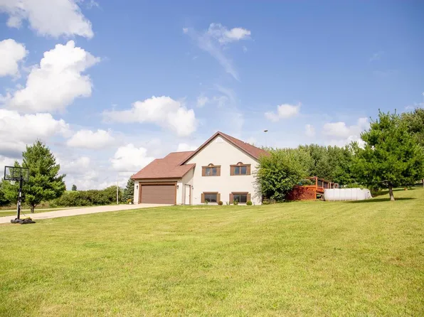 N5080 Hyland Circle, Monticello, WI 53570