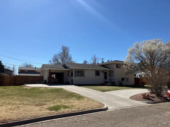21 Circle Dr, La Junta, CO 81050