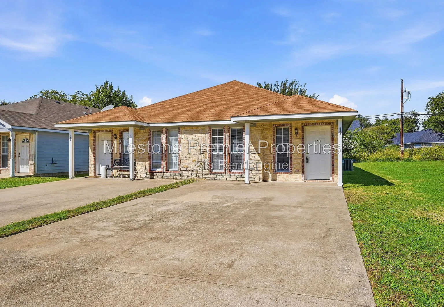 3 bed, 2.0 bath, 1233 sqft, $1,250 — Photo 2