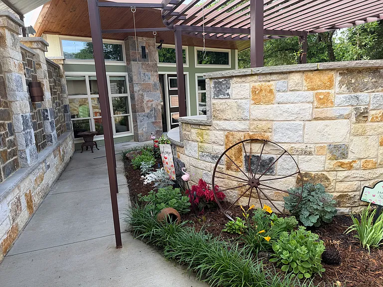 2453 Bottoms East Rd — Photo 30