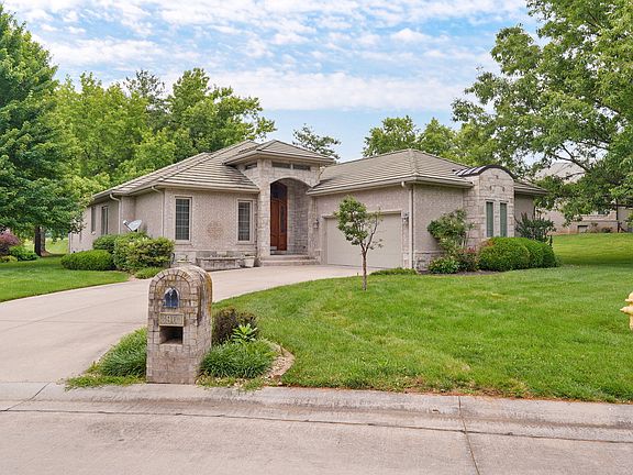 2nd image of 3901 E Villa Way