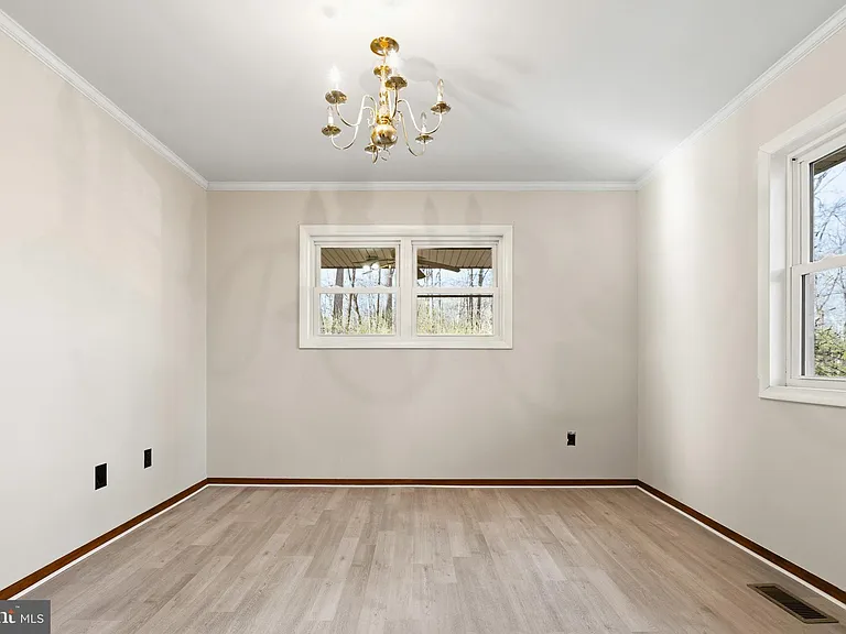 1330 Jason Ln — Photo 15