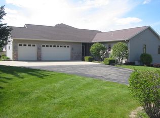 N4723 Ridgeview Dr, Portage, WI 53901