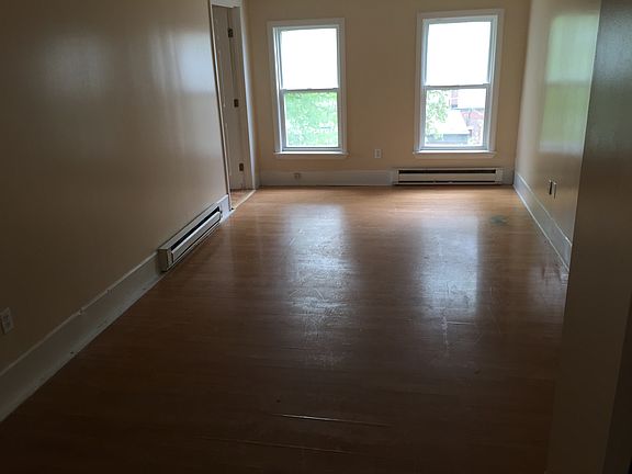 Hardwood floor throughout