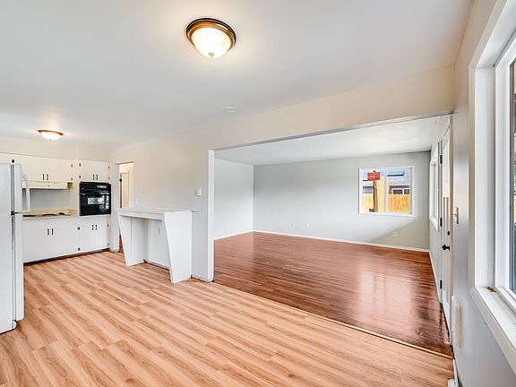2nd image of 8131 SE 68th Ave