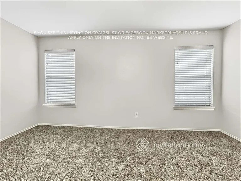 402 Azalea Dr — Photo 8