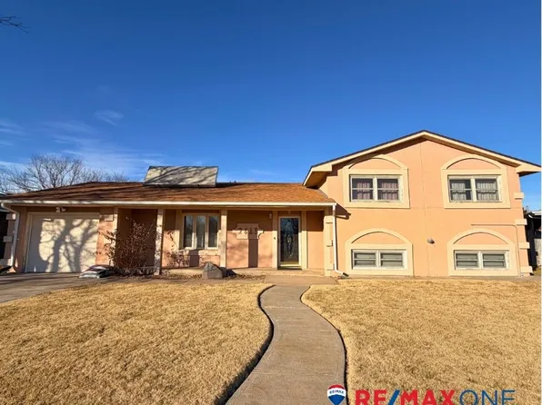 2613 Rowland Rd, Garden City, KS 67846