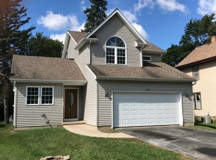 1051 Douglas Ave, Aurora, IL 60505