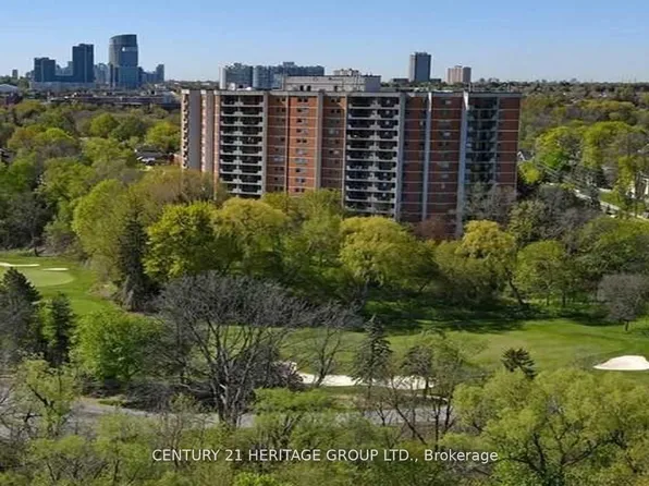 7811 Yonge St #Penthouse 7, Markham, ON L3T 4S3