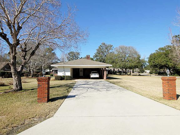 5th image of 717 Karen Ave