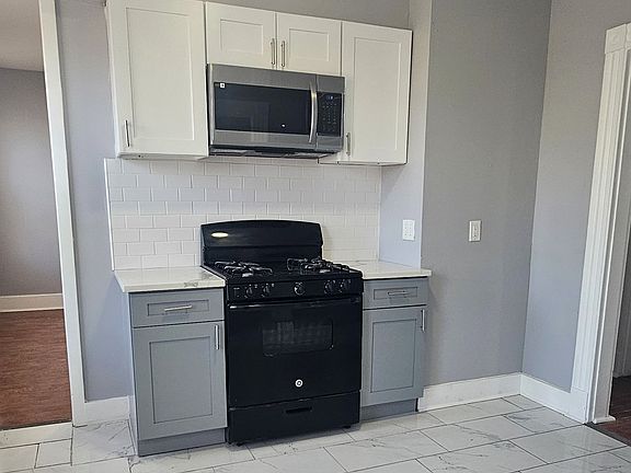 4th image of 124 Brownell St #2A