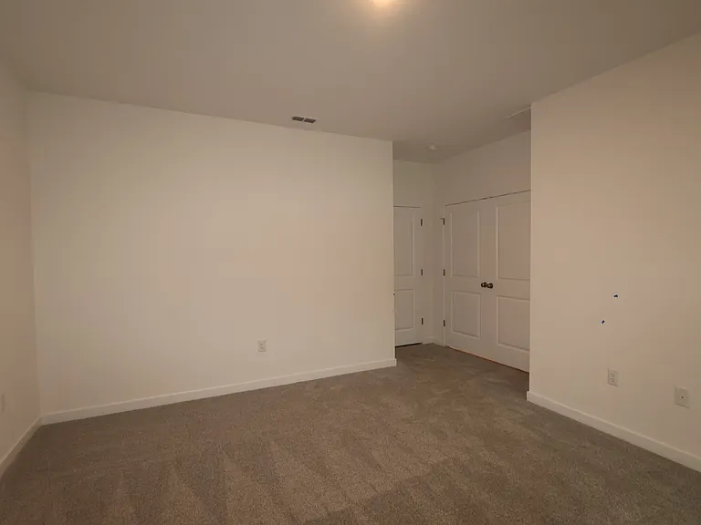 43 Basswood St — Photo 8