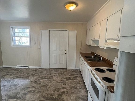 3rd image of 1513 Duke Dr