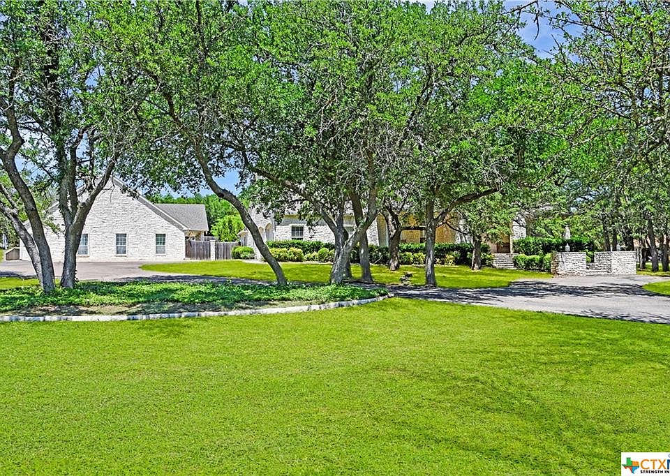 1st image of 121 Circle Vista Dr