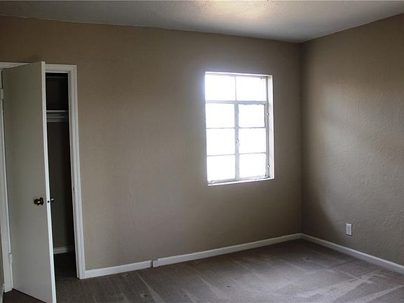 4th image of 436 Alicia Dr