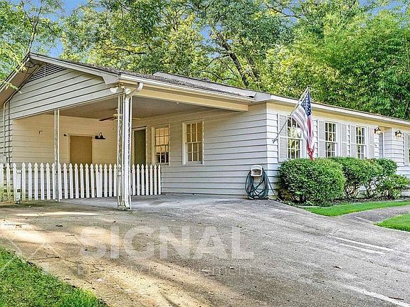 2nd image of 264 Garden Dr
