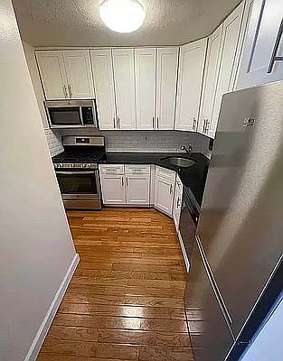 4th image of 83-33 118th St APT 44