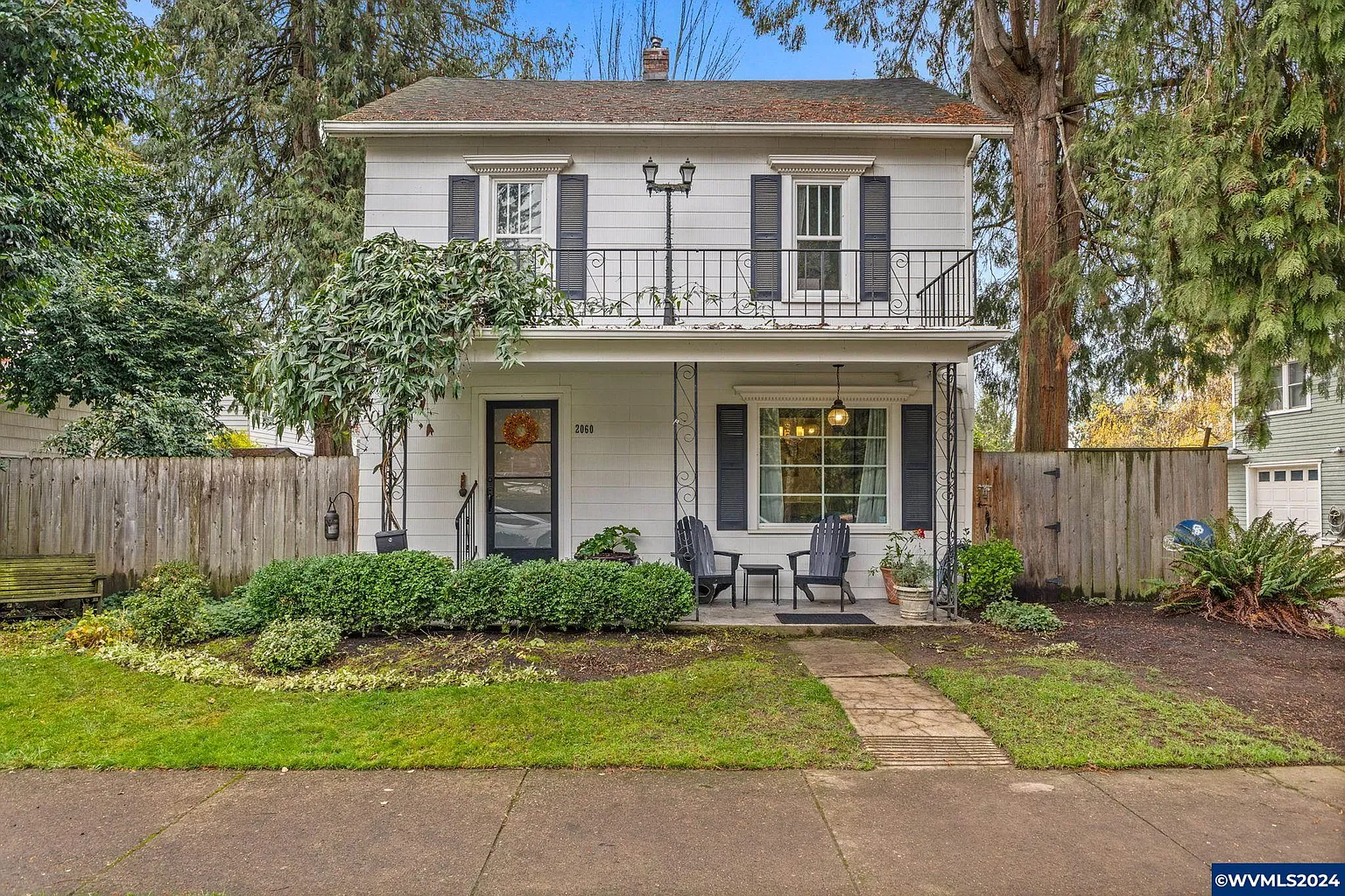 2060 Nebraska Ave NE photo 1