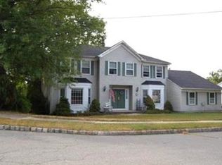 4 Cedar Ln, Milltown, NJ 08850
