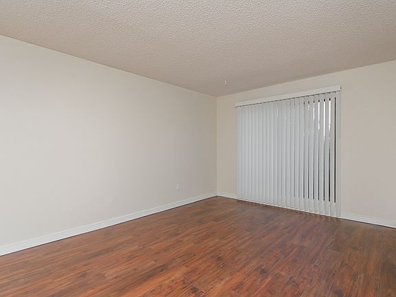 4th image of 517 Blue Mountain St #290498