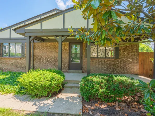 491 Halifax Cir, Cincinnati, OH 45244
